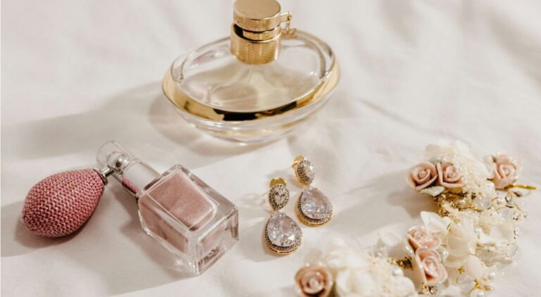The Allure of Luxury Fragrance Exploring Scent, Status, and Seduction